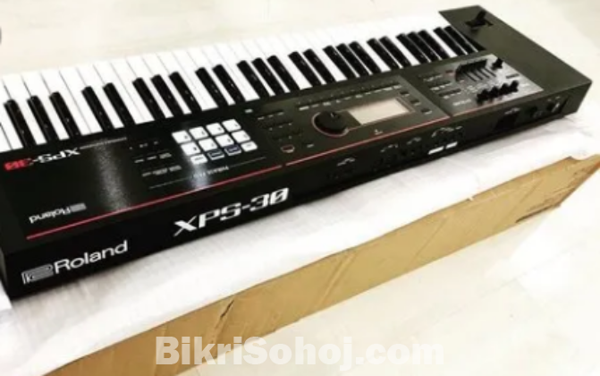 Roland XPS 30 keyboard